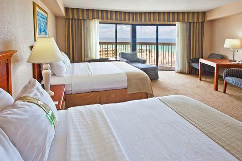 Holiday Inn On The Beach دستين الغرفة الصورة